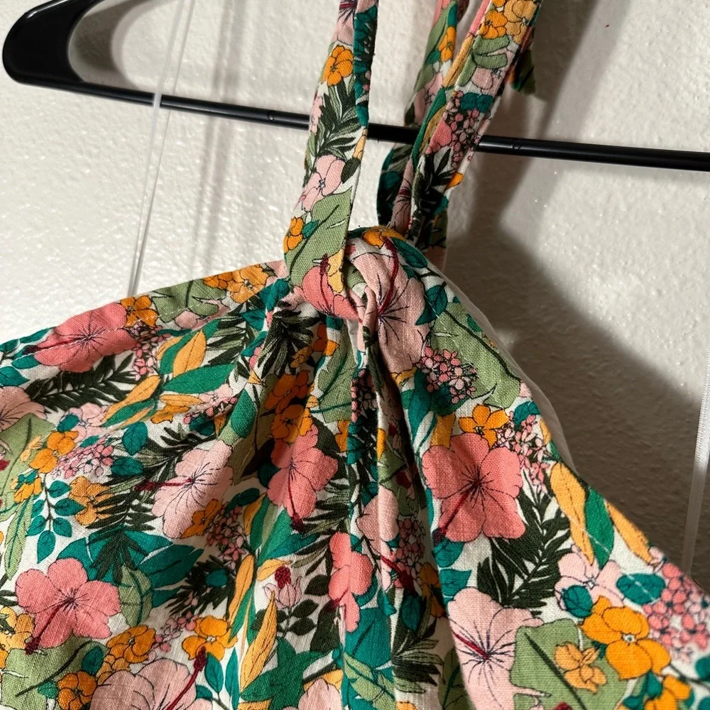 Copper Key Floral Printed
Tiered Halter Dress | Dillard's size Large - Picture 10 of 13